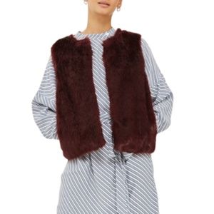 ⚡️SALE⚡️Topshop Burgundy Faux Fur Vest